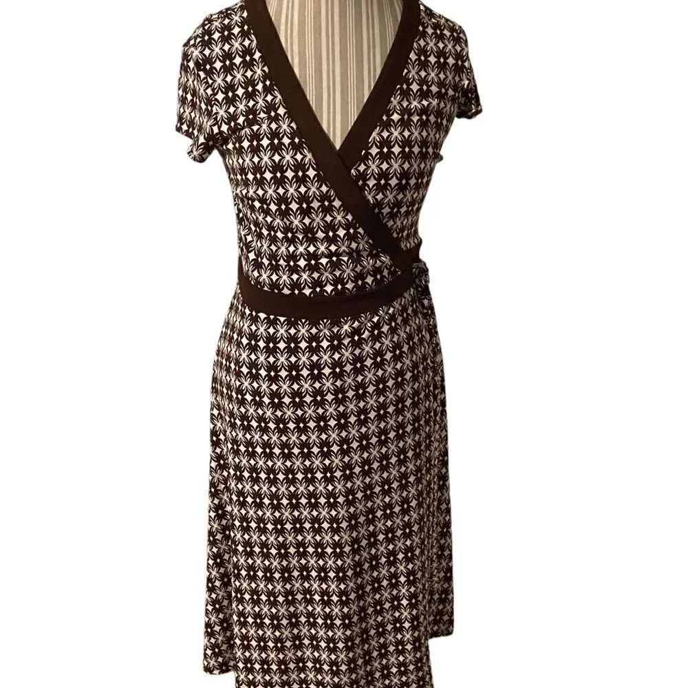 BCBG size small wrap dress excellent condition